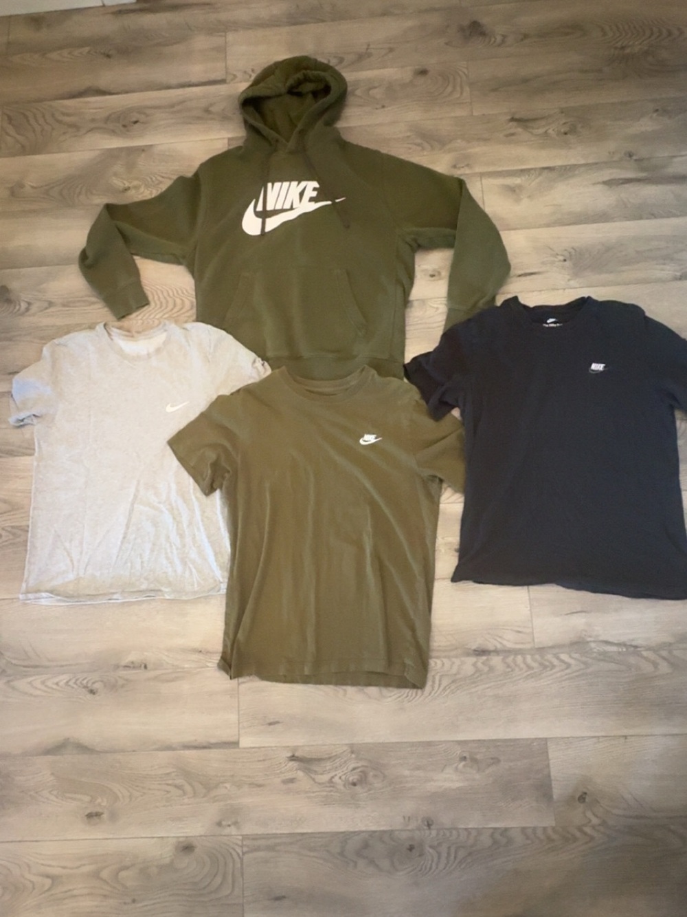 Nike mens Olive Green Hoodie with Olive, Gray & Black Tee Bundle